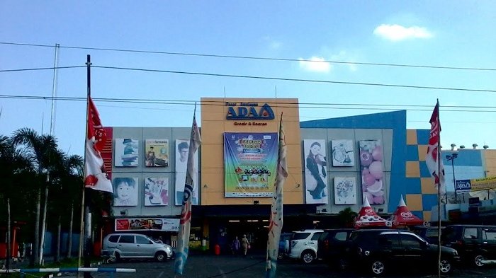 ada swalayan semarang